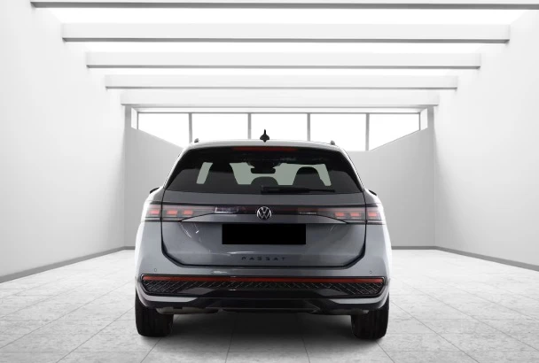 VW Passat Variant 2.0 TFSI 4Motion = R-Line = Гаранция - изображение 2