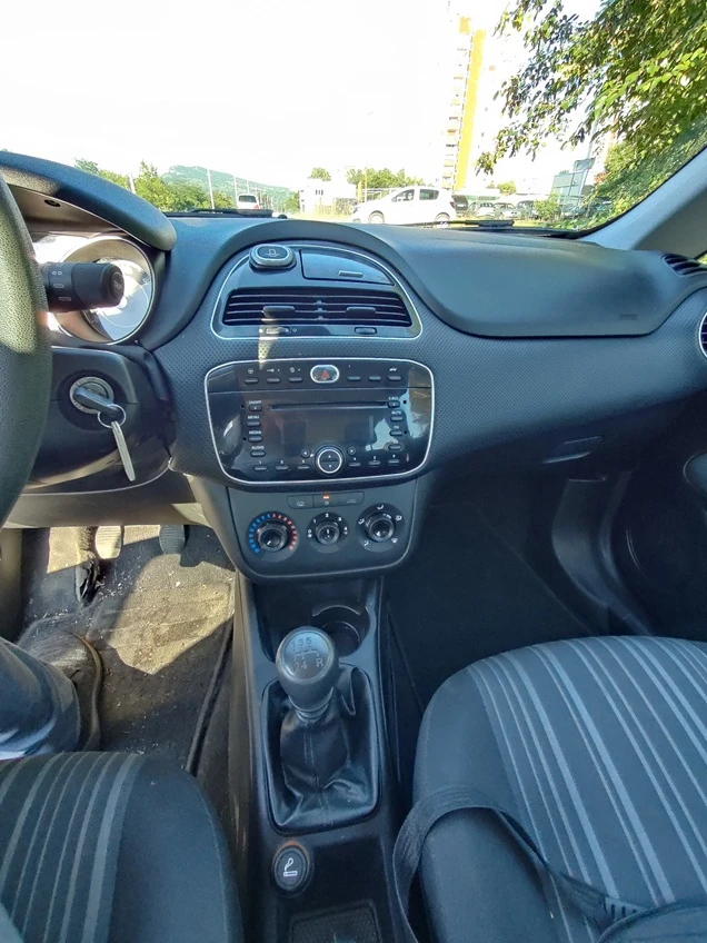 Fiat Punto 1.2 i, снимка 10 - Автомобили и джипове - 55604497
