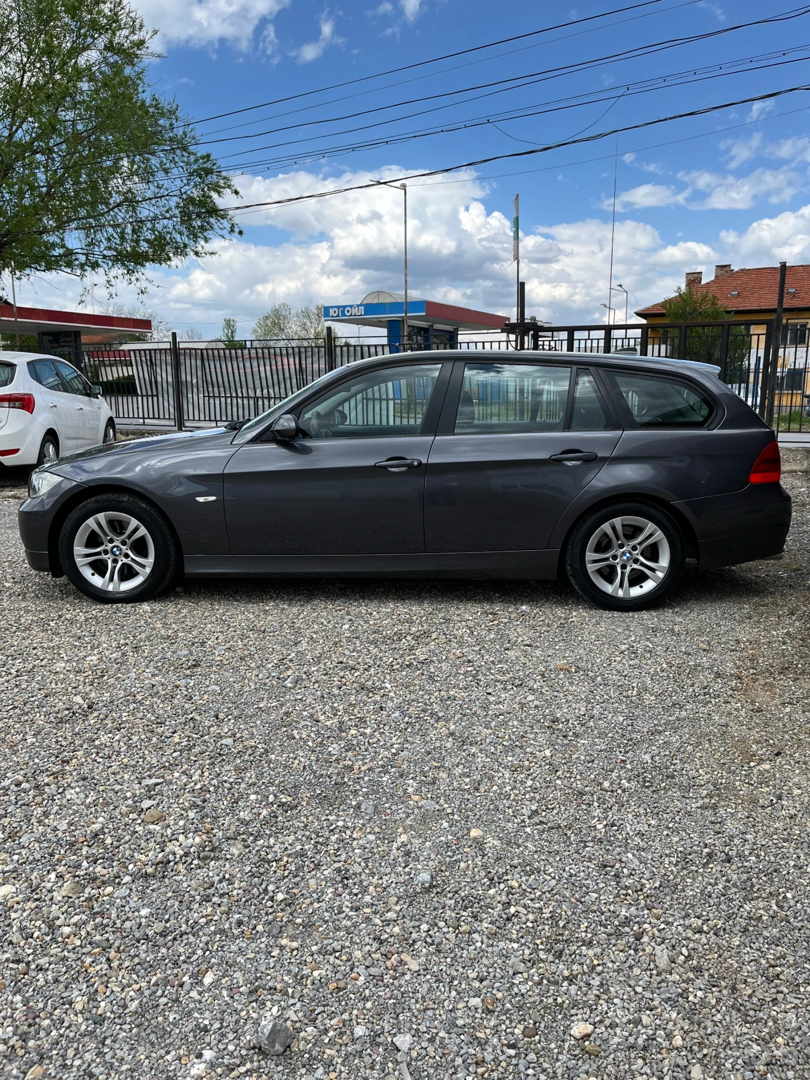 BMW 320 2.0 - изображение 4