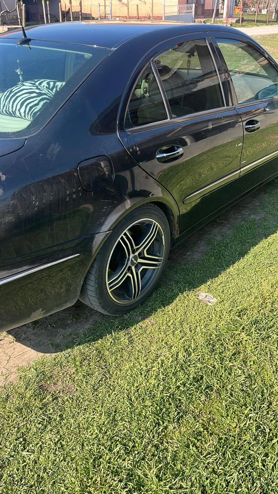Mercedes-Benz E 270  - изображение 3