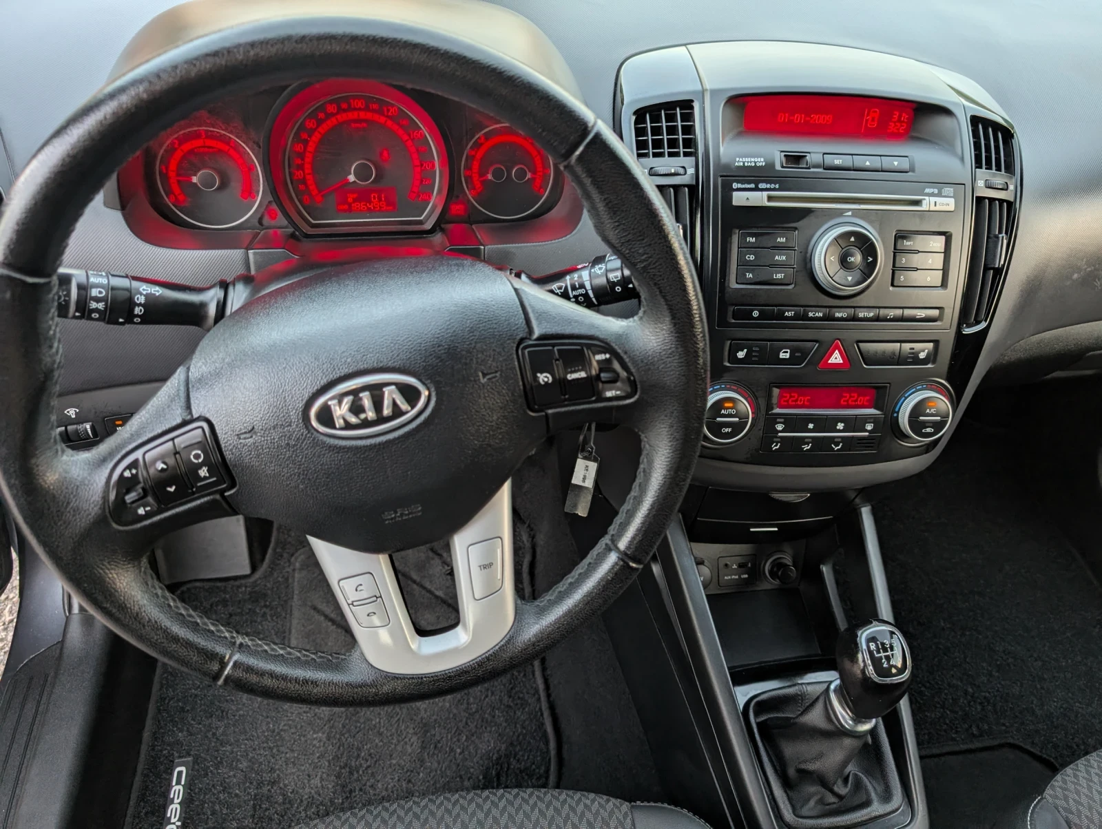 Kia Ceed 1.6 CRDI 16V - изображение 4