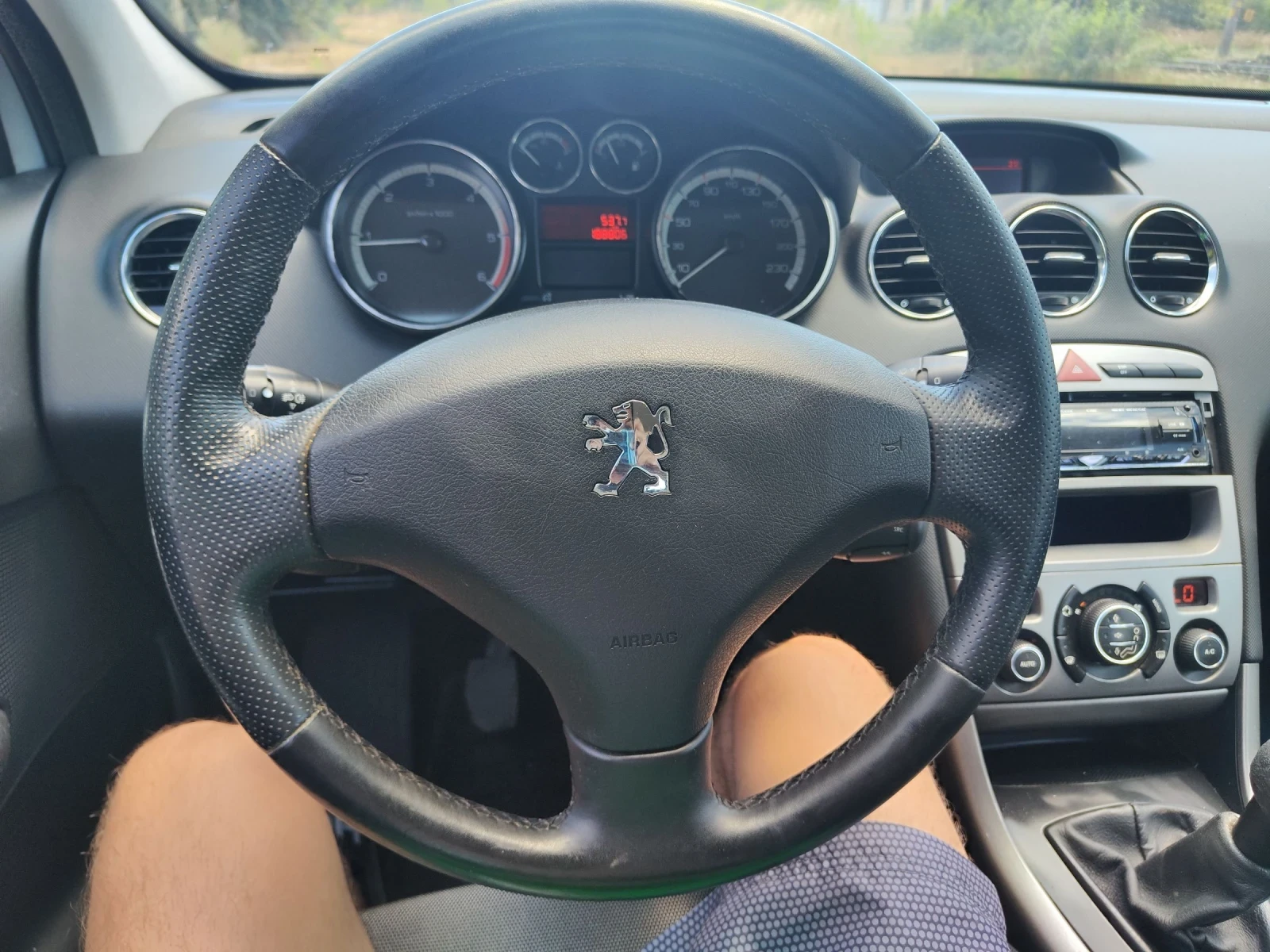 Peugeot 308 1.6Hdi - изображение 8