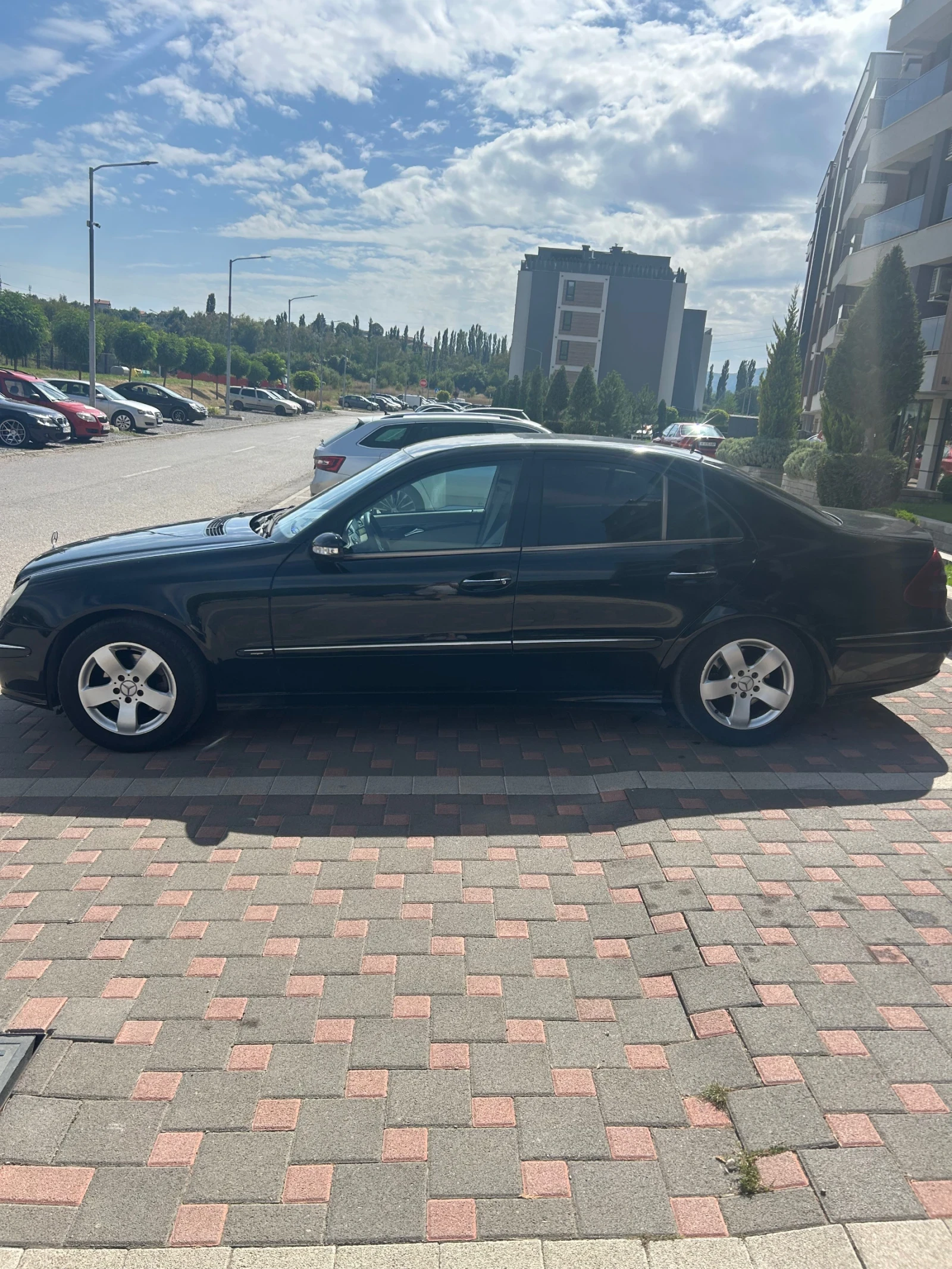 Mercedes-Benz E 220  - изображение 7