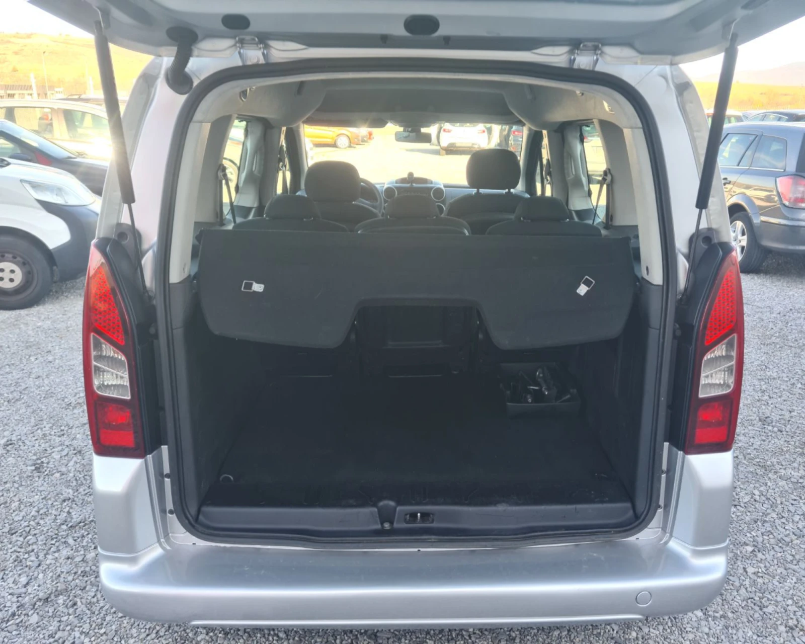 Peugeot Partner 1.6HDI DIZEL     | Mobile.bg   12