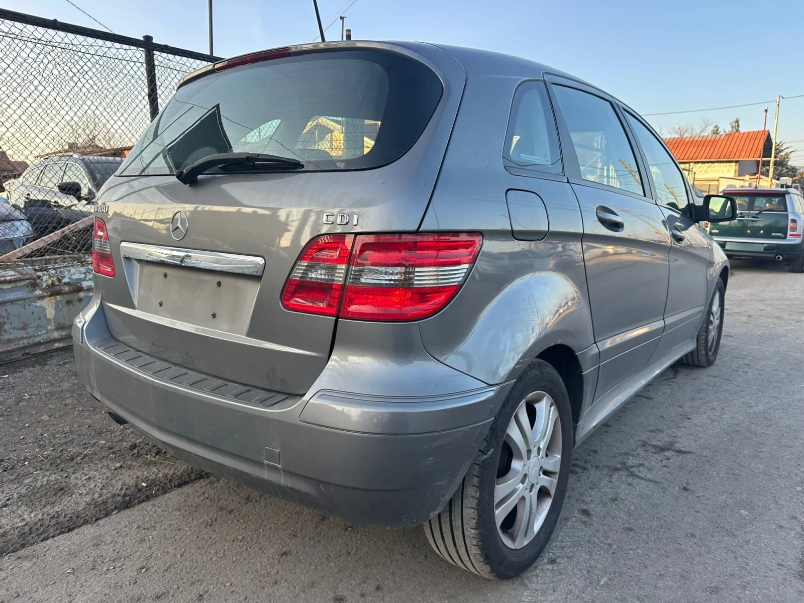 Mercedes-Benz B 180 CDI/FACE/EURO5 - изображение 6