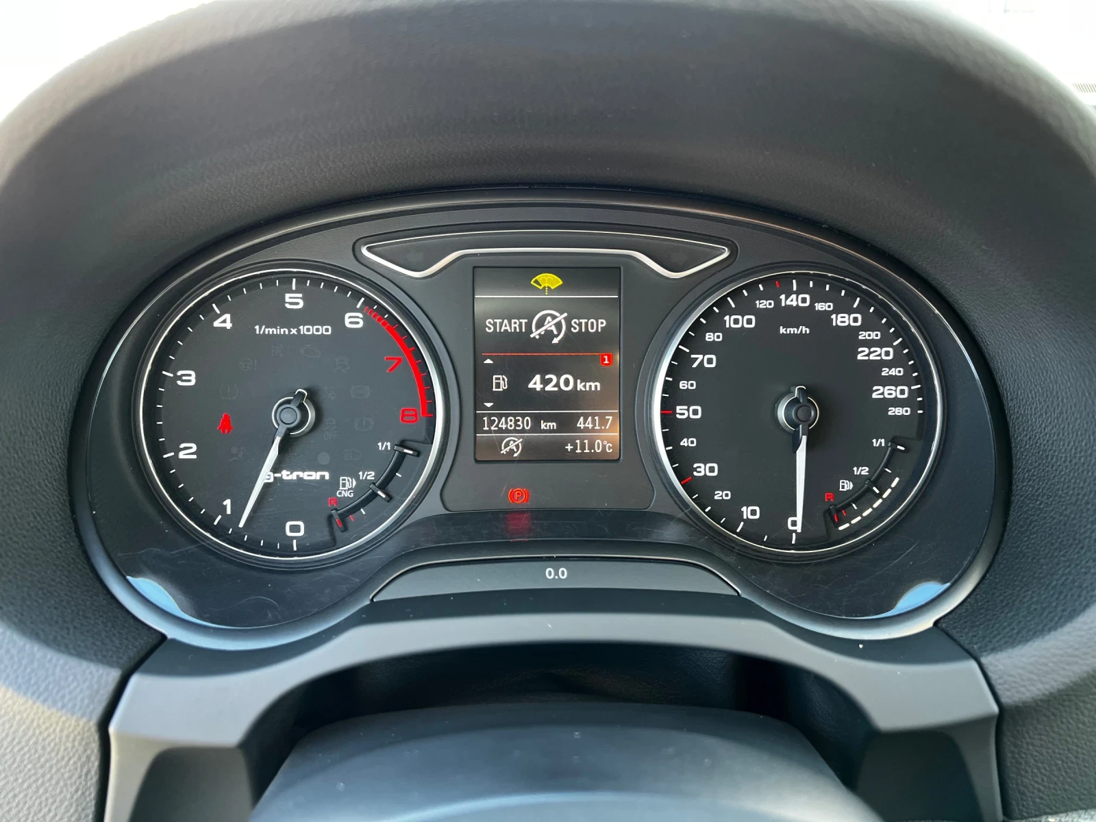 Audi A3 SPORTBACK G-TRON - изображение 8