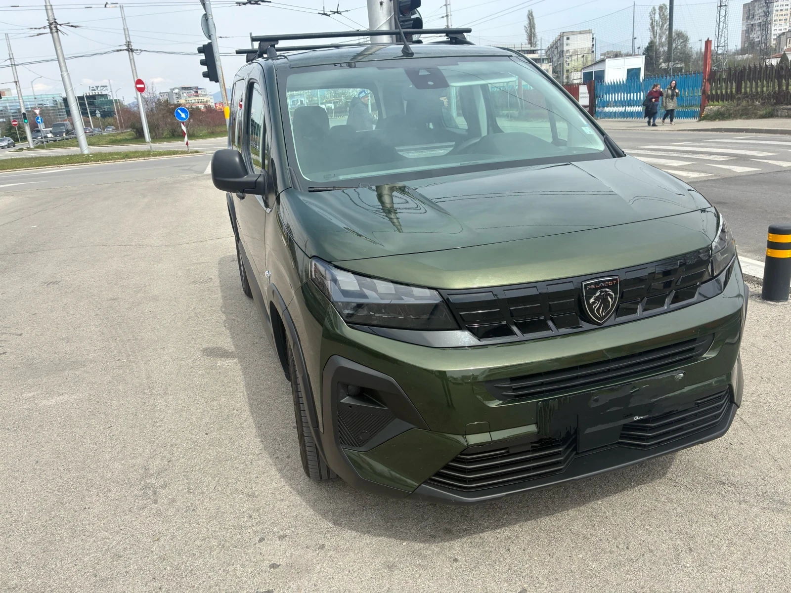 Peugeot Rifter, снимка 3 - Автомобили и джипове - 54201990