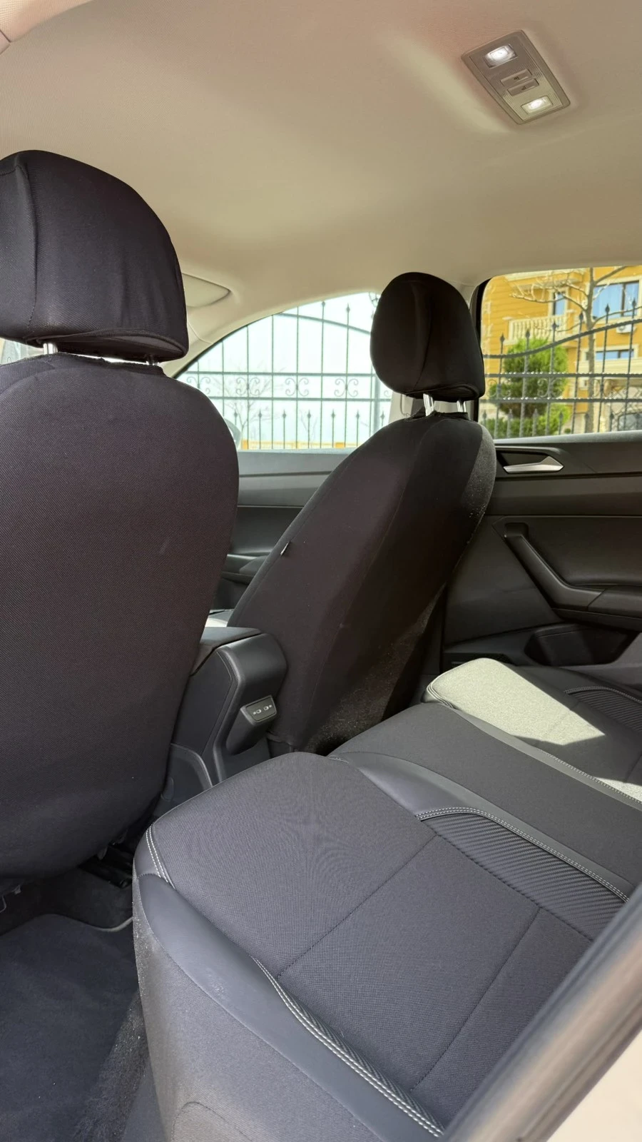 VW Taigo 1.5, снимка 14 - Автомобили и джипове - 54220046