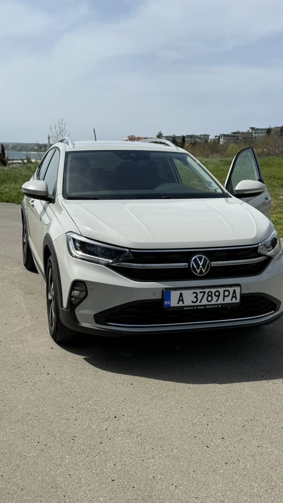 VW Taigo 1.5, снимка 4 - Автомобили и джипове - 54220046