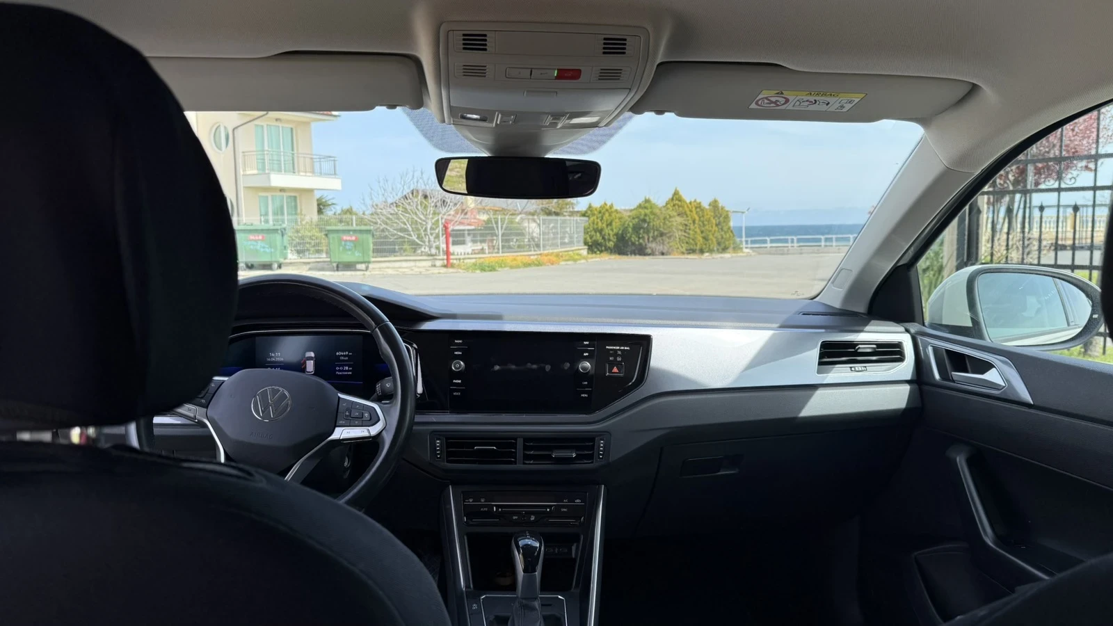 VW Taigo 1.5, снимка 12 - Автомобили и джипове - 54220046