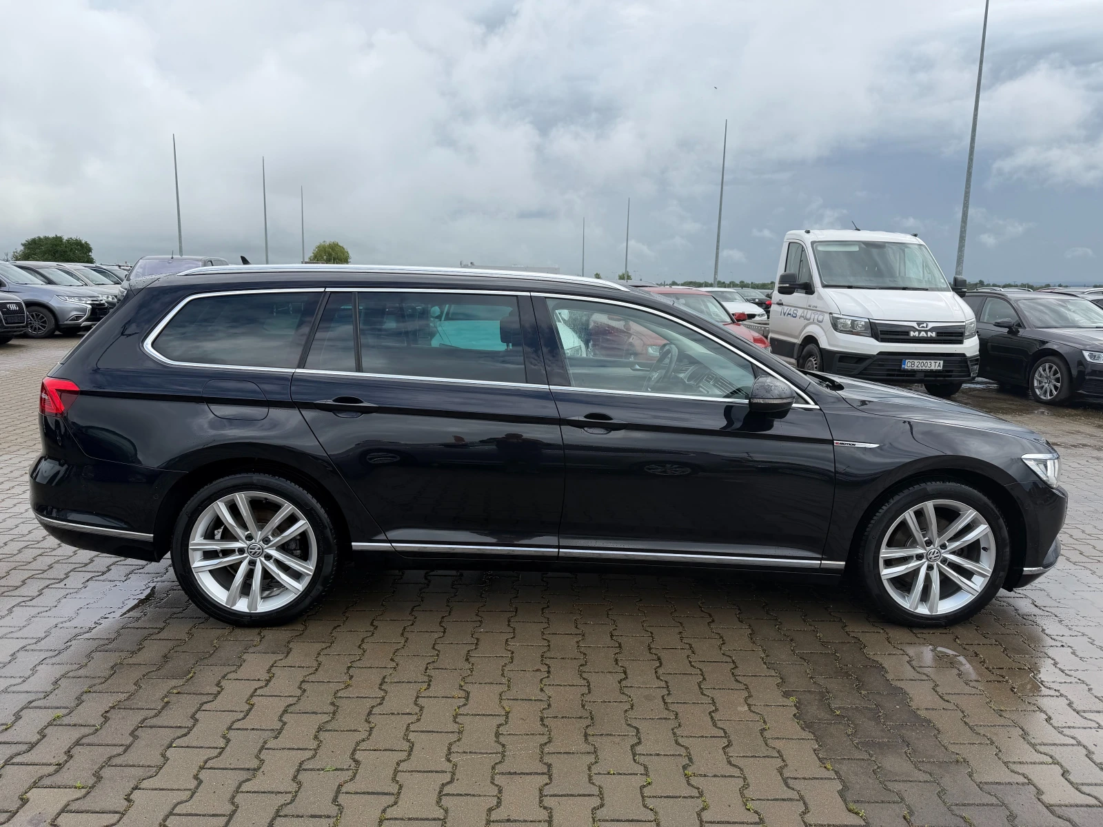 VW Passat 2.0TDI 4MOTION AVTOMAT/NAVI/KOJA EURO 6, снимка 5 - Автомобили и джипове - 54748073