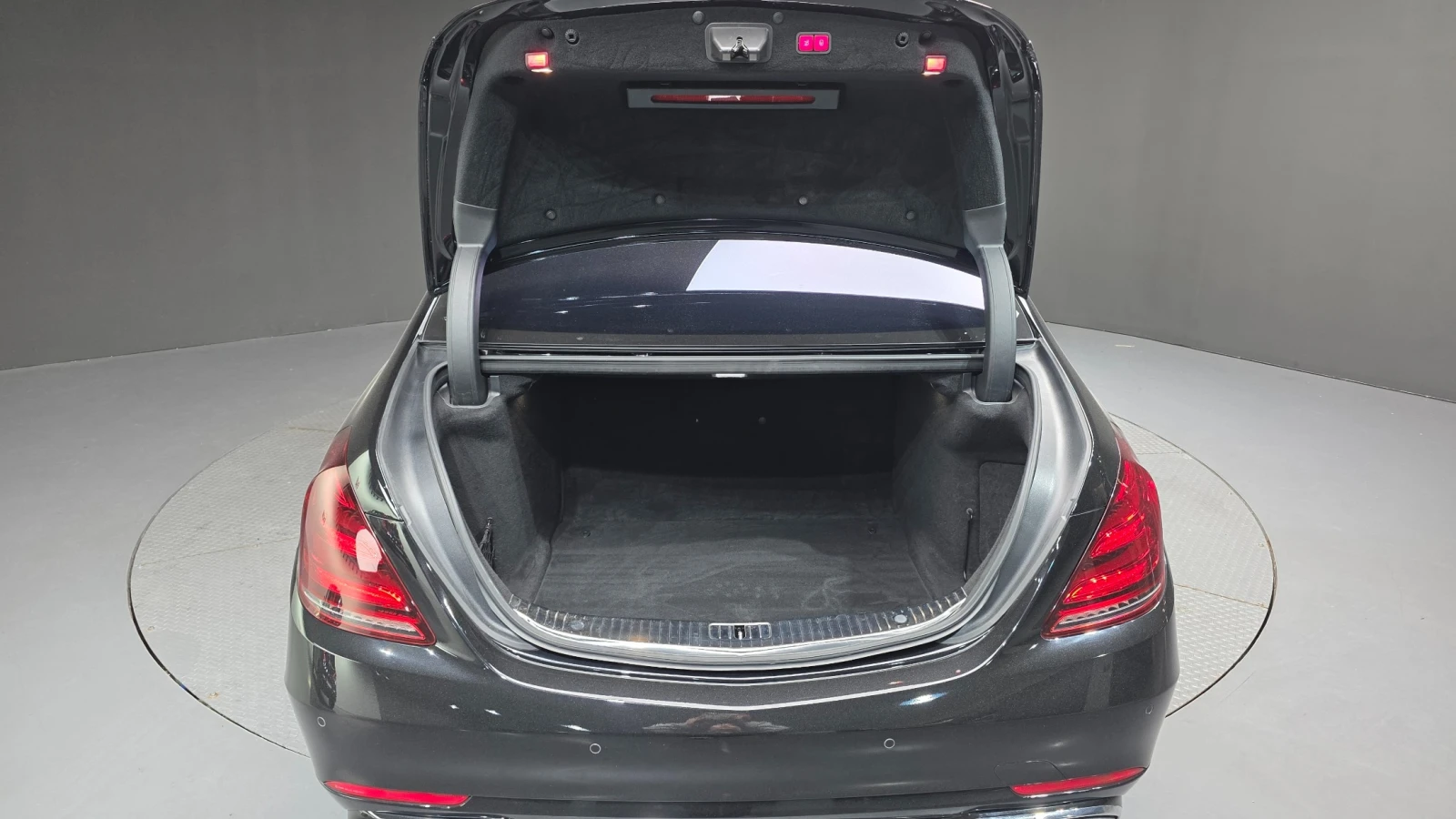 Mercedes-Benz S 560 L 4Matic * ОБДУХ * DIS * TV * BURM * PANO * 360, снимка 5 - Автомобили и джипове - 55187194