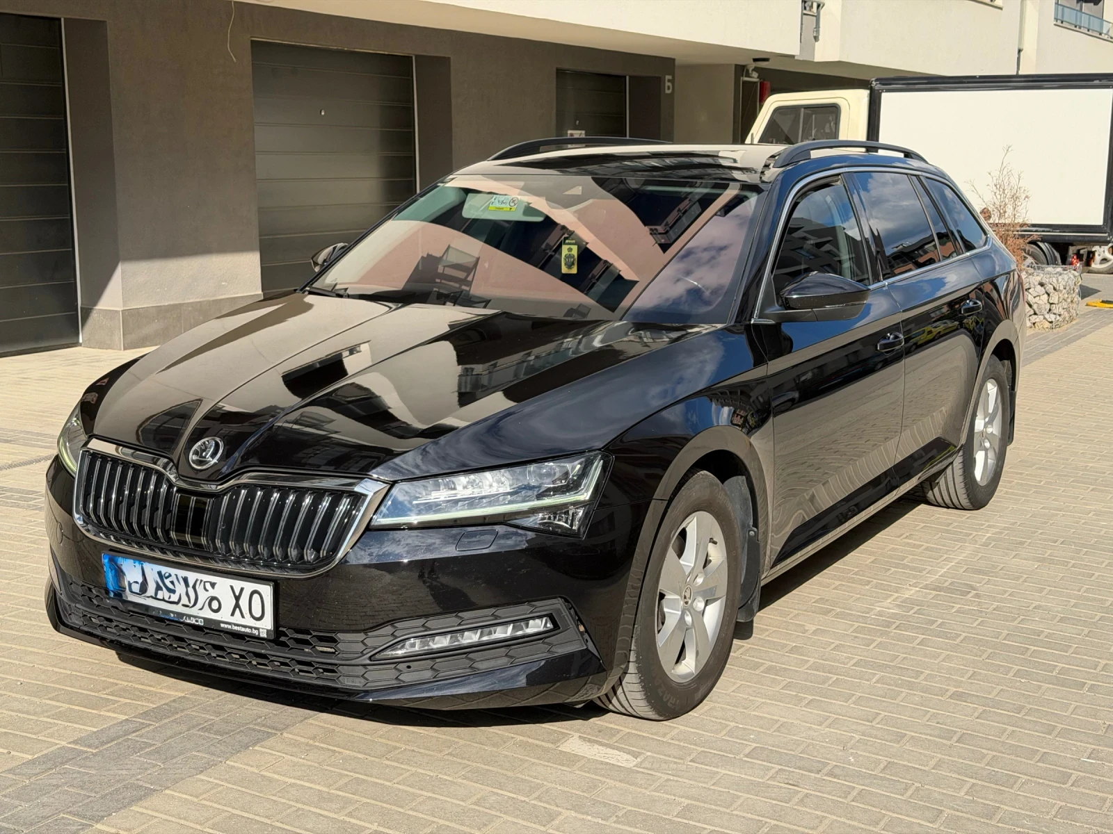 Skoda Superb FACE LIFT MATRIX BI-LED, снимка 2 - Автомобили и джипове - 55284014