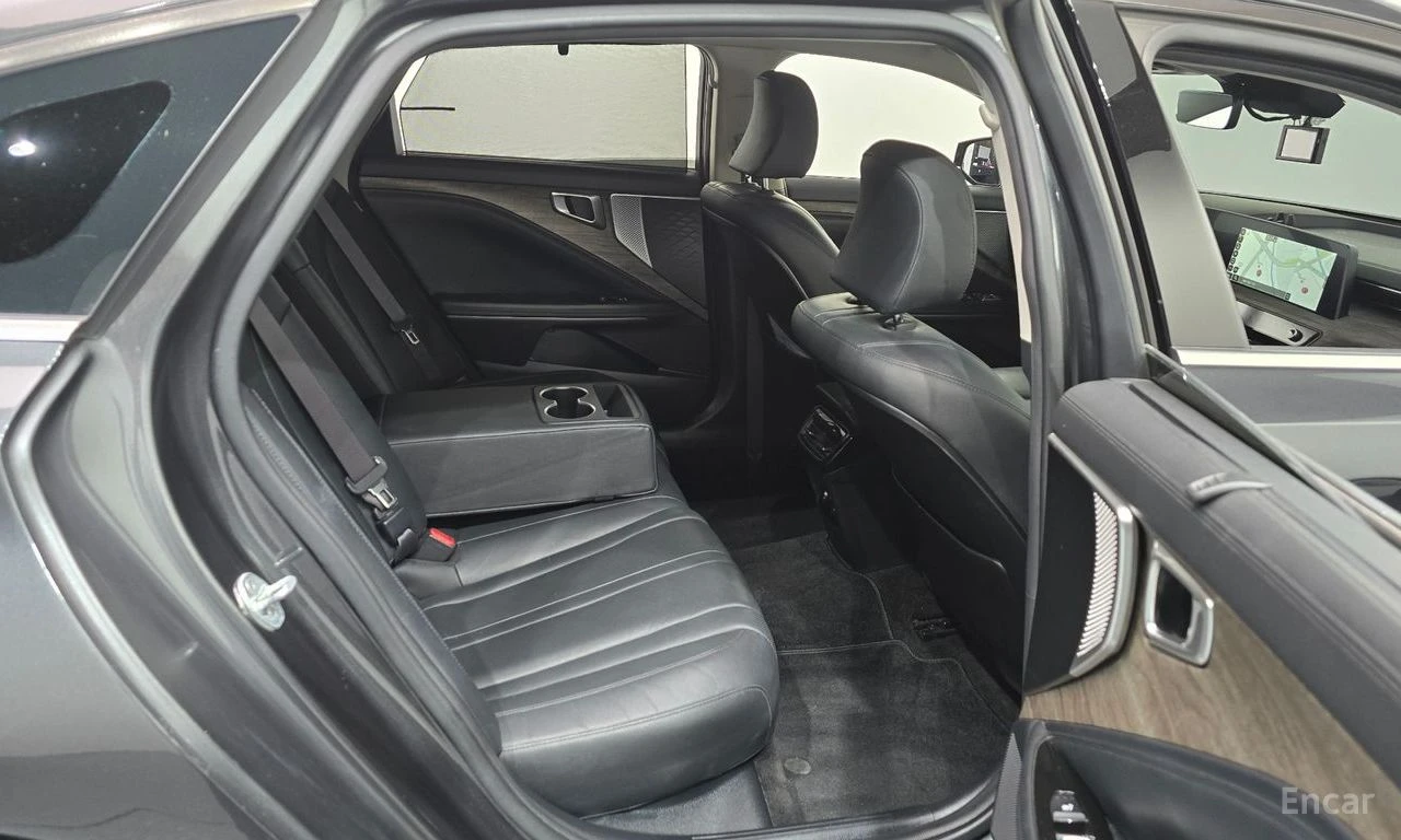 Kia K8 2.5* NOBLESSE* ПОДГРЕВ* ОБДУХВАНЕ* LANE* ASSIST* 3, снимка 14 - Автомобили и джипове - 55395231