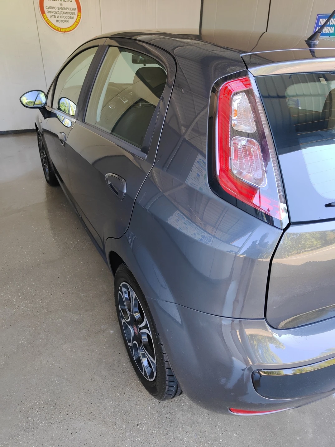 Fiat Punto 1.2 i, снимка 4 - Автомобили и джипове - 55604497