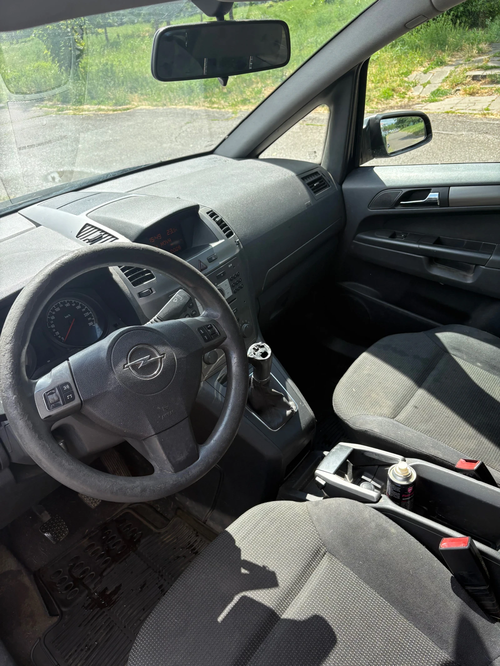 Opel Zafira Газов Инжекцион, снимка 5 - Автомобили и джипове - 55941816
