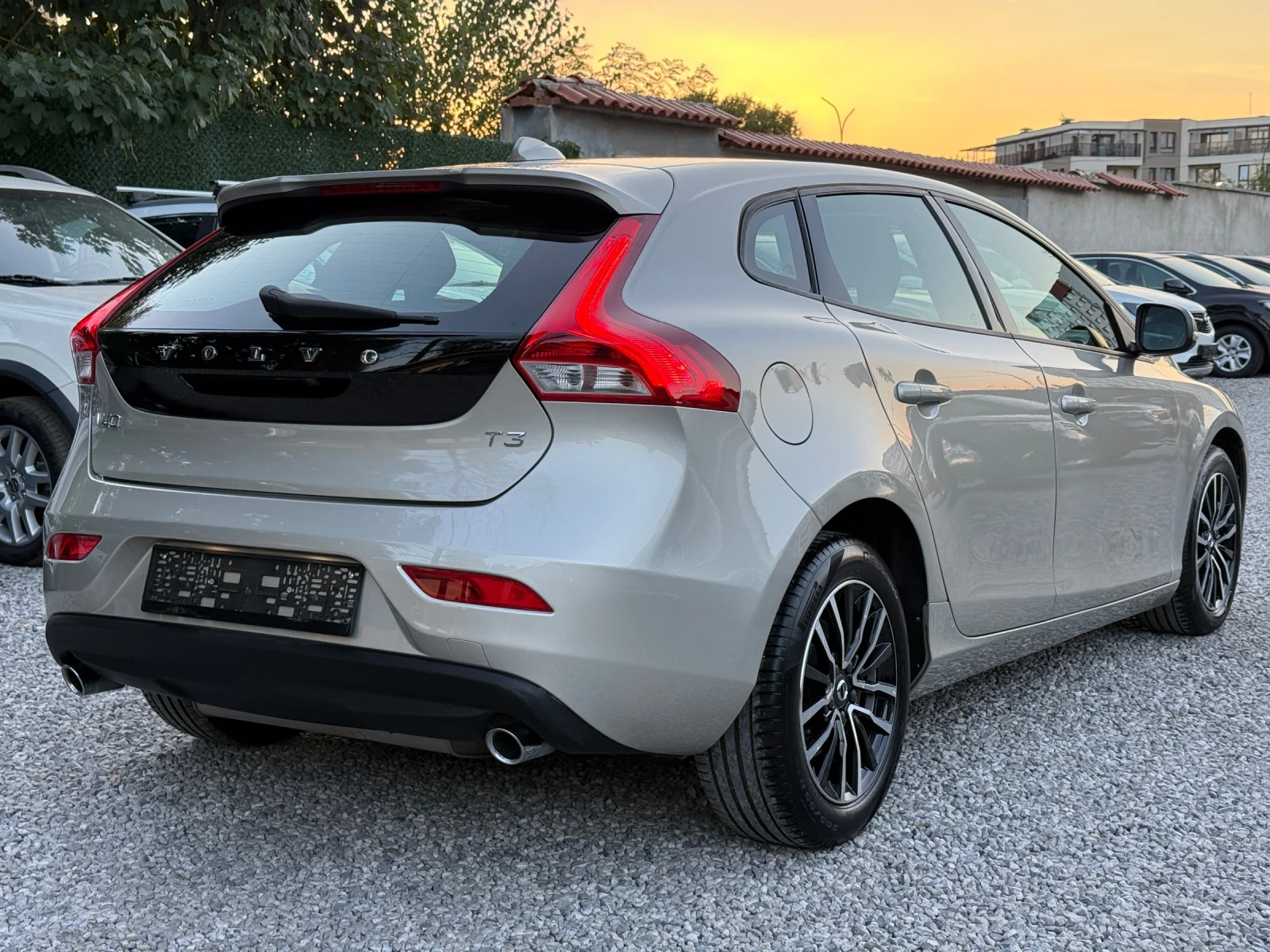 Volvo V40 T3/2.0i/152hp/88 000km/2019/FACE, снимка 7 - Автомобили и джипове - 56021518