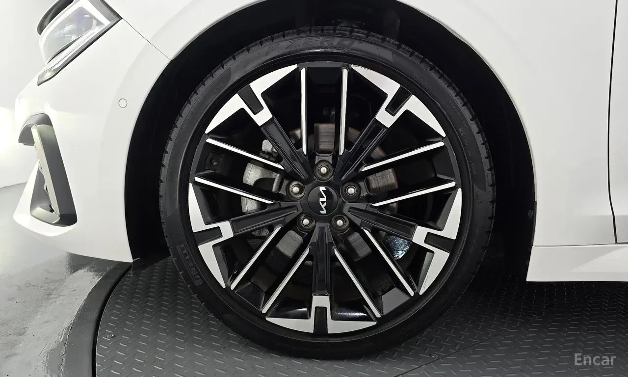 Kia K5 1.6* TURBO* NOBLESSE* ОБДУХВАНЕ* 360КАМЕРА* LANE* , снимка 5 - Автомобили и джипове - 56183444