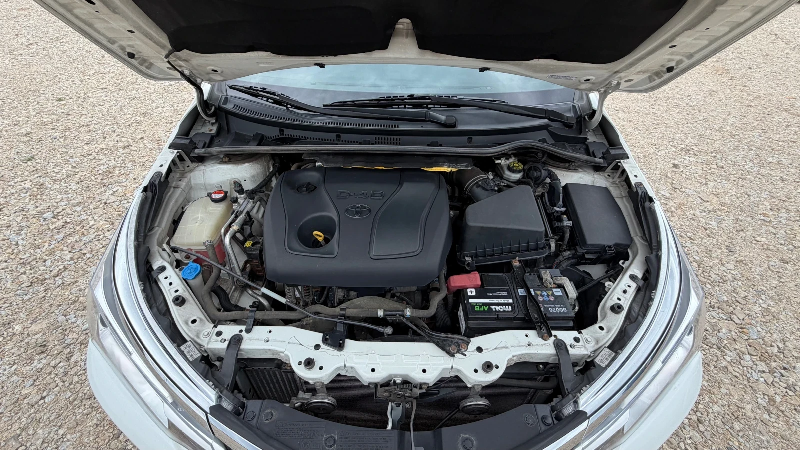 Toyota Corolla 1.4D4D ЗАКУПЕНА ОТ БЪЛГАРИЯ, снимка 15 - Автомобили и джипове - 56250684