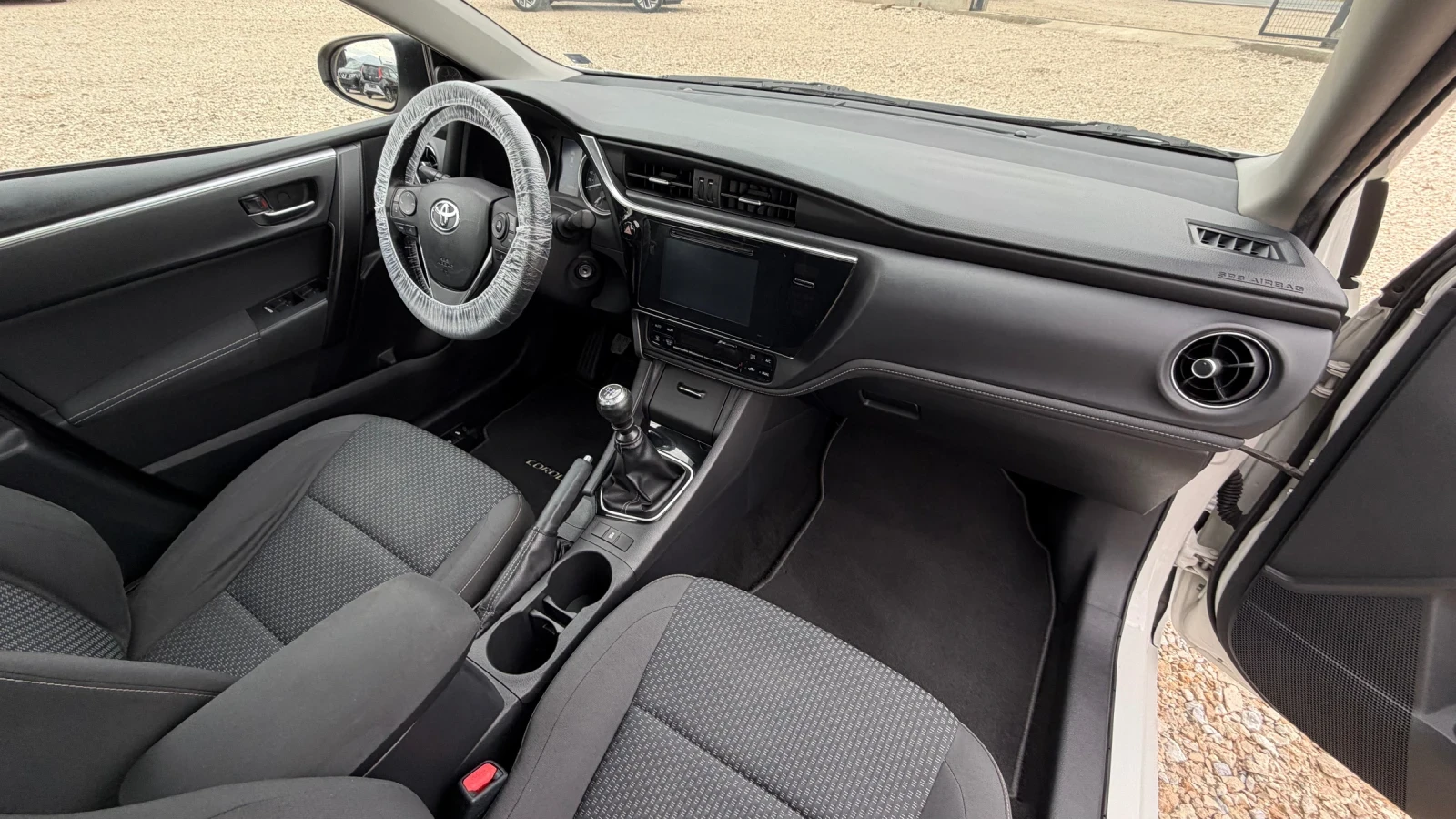 Toyota Corolla 1.4D4D ЗАКУПЕНА ОТ БЪЛГАРИЯ, снимка 12 - Автомобили и джипове - 56250684