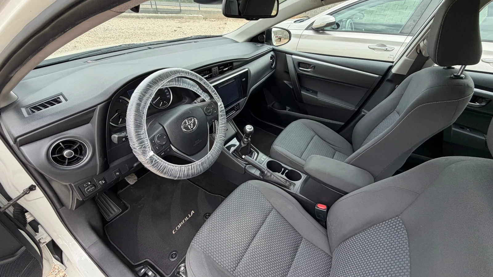Toyota Corolla 1.4D4D ЗАКУПЕНА ОТ БЪЛГАРИЯ, снимка 7 - Автомобили и джипове - 56250684