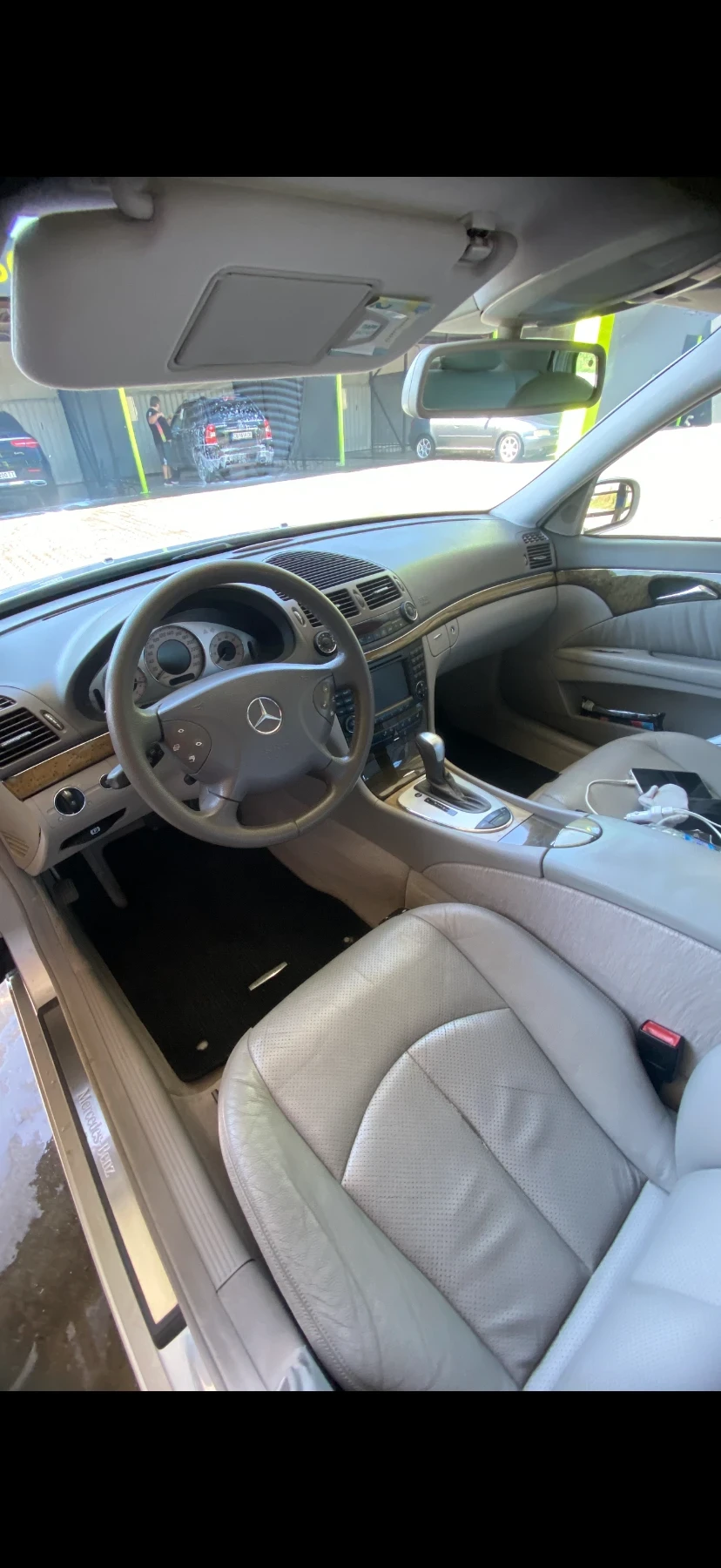 Mercedes-Benz E 500, снимка 6 - Автомобили и джипове - 56289034