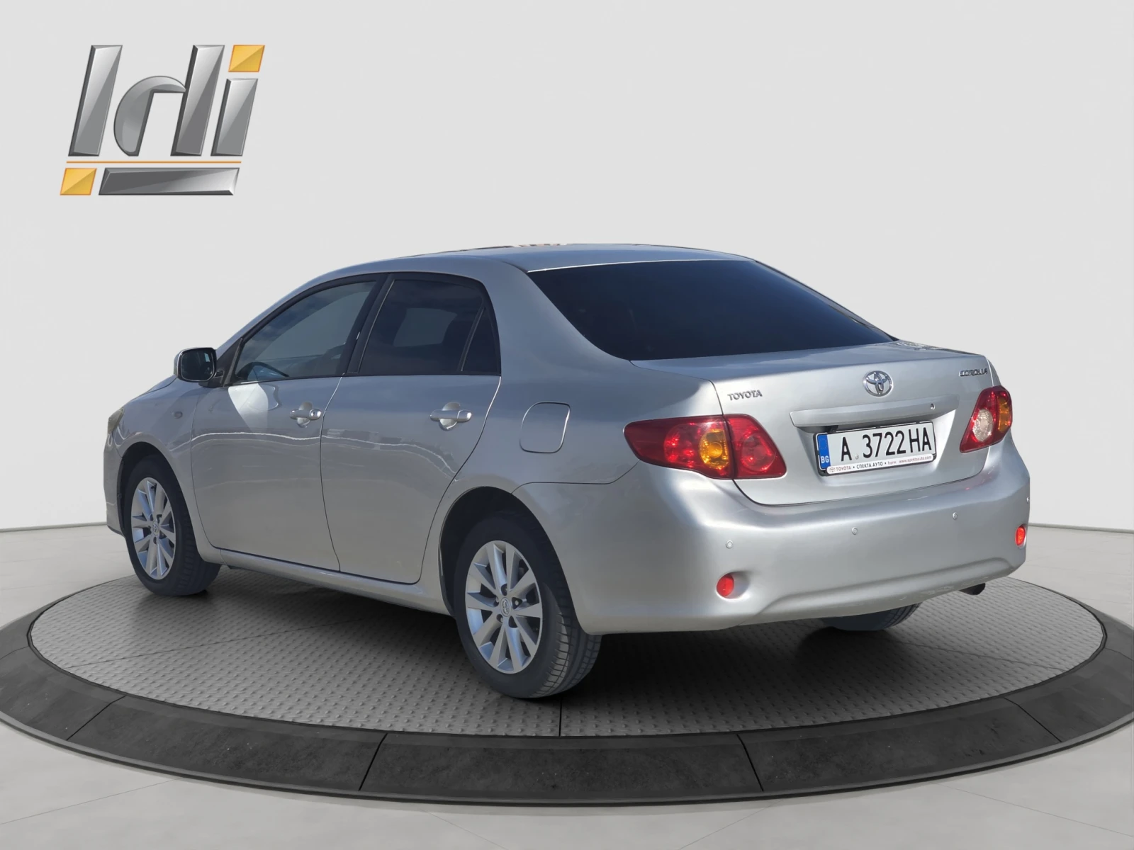 Toyota Corolla 1.6 VVTI, снимка 4 - Автомобили и джипове - 56542228