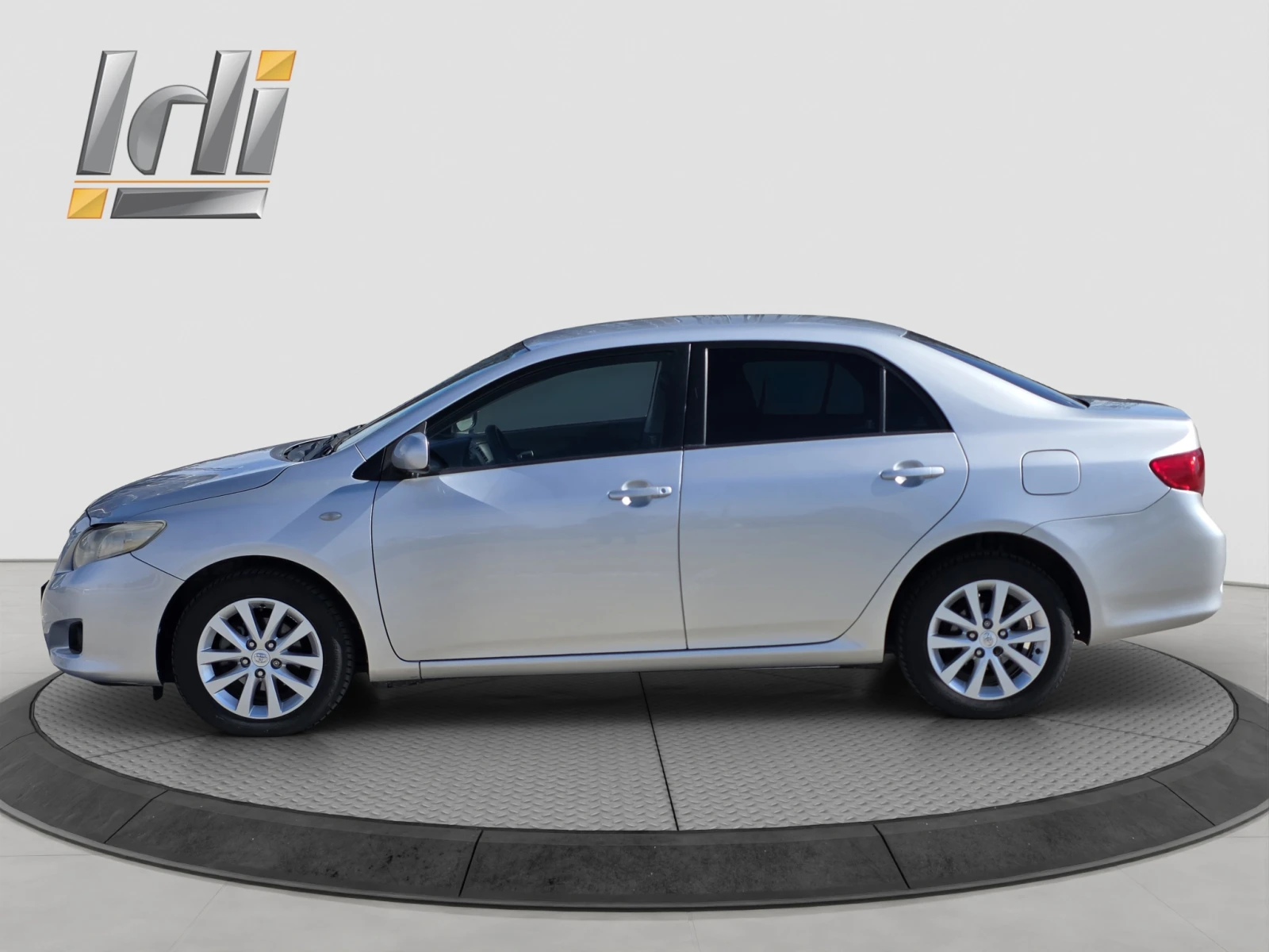 Toyota Corolla 1.6 VVTI, снимка 3 - Автомобили и джипове - 56542228