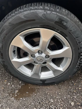 Toyota Rav4 2.2 D-4D (150 к.с.) 4x4 дизел, снимка 15