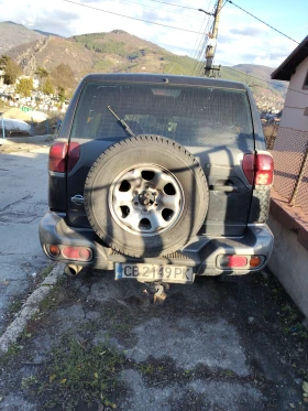 Nissan Terrano Джип, снимка 1