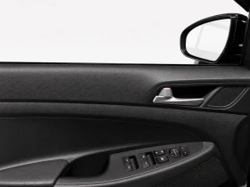 Hyundai Tucson 1.6T Limited AWD, снимка 16
