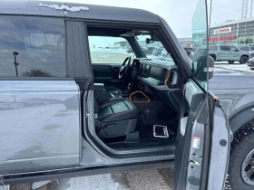 Ford Bronco Base 4 Door Advanced 4x4, снимка 15 - Автомобили и джипове - 53658107