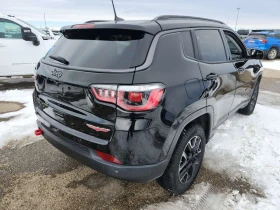 Jeep Compass * TRAILHAWK * 2 КЛЮЧА * ПОДГРЕВИ * CARFAX | Auto.bg — изображение 3