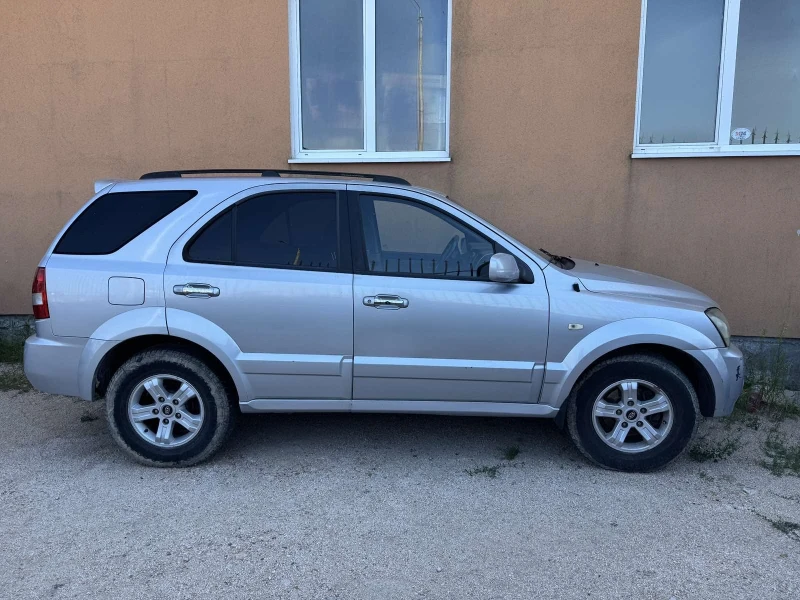 Kia Sorento Автомобила е с блокирал мотор, снимка 5 - Автомобили и джипове - 47788310