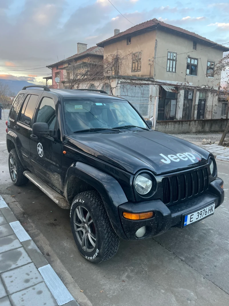 Jeep Cherokee, снимка 1 - Автомобили и джипове - 48379695