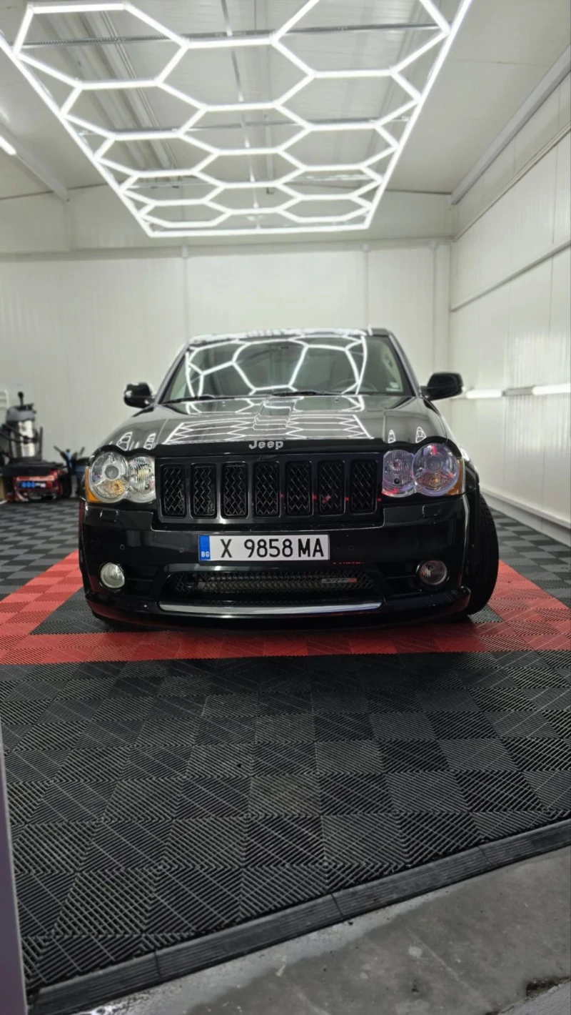 Jeep Grand cherokee SRT, снимка 1 - Автомобили и джипове - 49485786