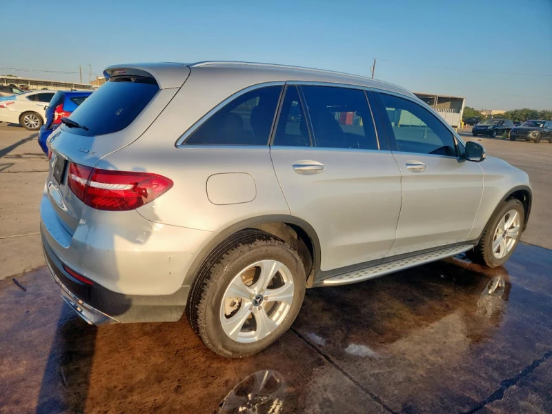 Mercedes-Benz GLC 300 ПОДГРЕВ* КАМЕРА* КЕЙЛЕС* LANE* ASSIST, снимка 2 - Автомобили и джипове - 52630477