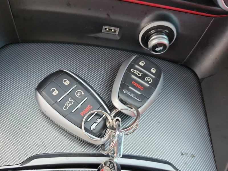 Alfa Romeo Stelvio CARFAX* АВТОФИНАНСИРАНЕ* БЕЗ ПЪРВОНАЧАЛНА ВНОСКА* , снимка 7 - Автомобили и джипове - 52746776