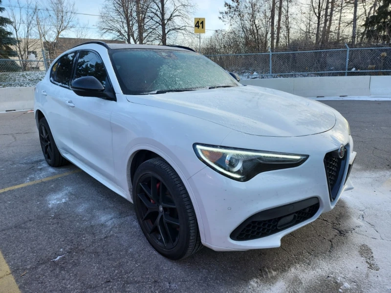 Alfa Romeo Stelvio CARFAX* АВТОФИНАНСИРАНЕ* БЕЗ ПЪРВОНАЧАЛНА ВНОСКА* , снимка 2 - Автомобили и джипове - 52746776