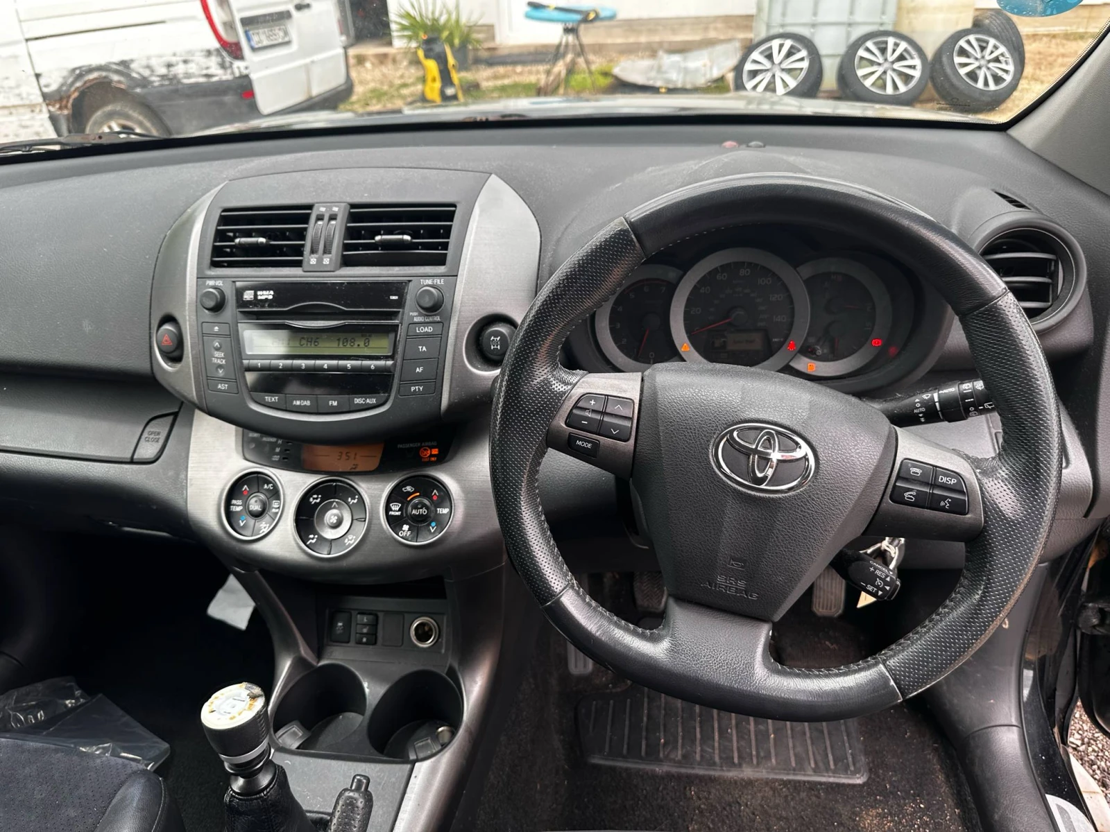 Toyota Rav4 2.2 D-4D (150 к.с.) 4x4 дизел - изображение 10