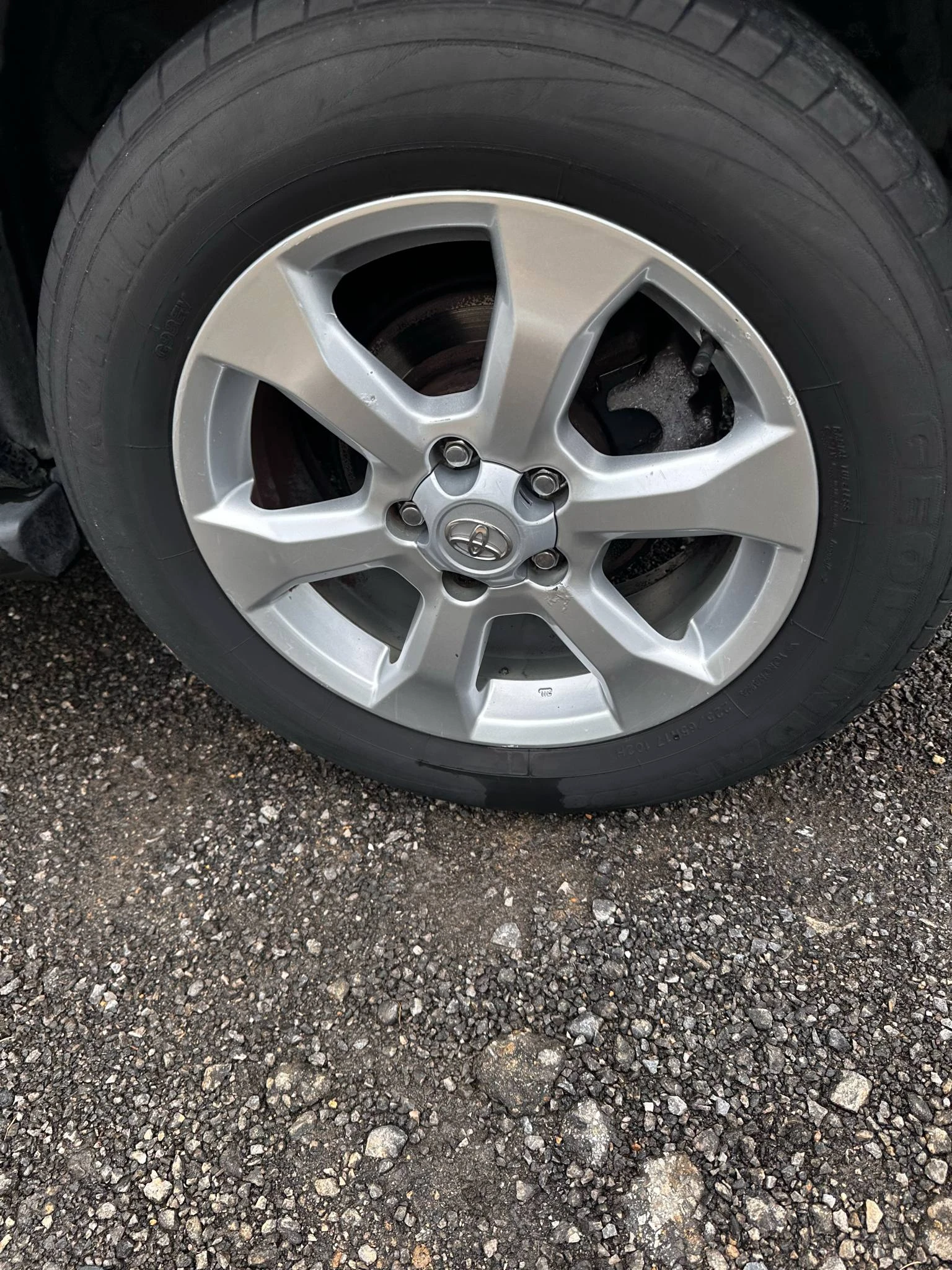 Toyota Rav4 2.2 D-4D (150 к.с.) 4x4 дизел - изображение 9