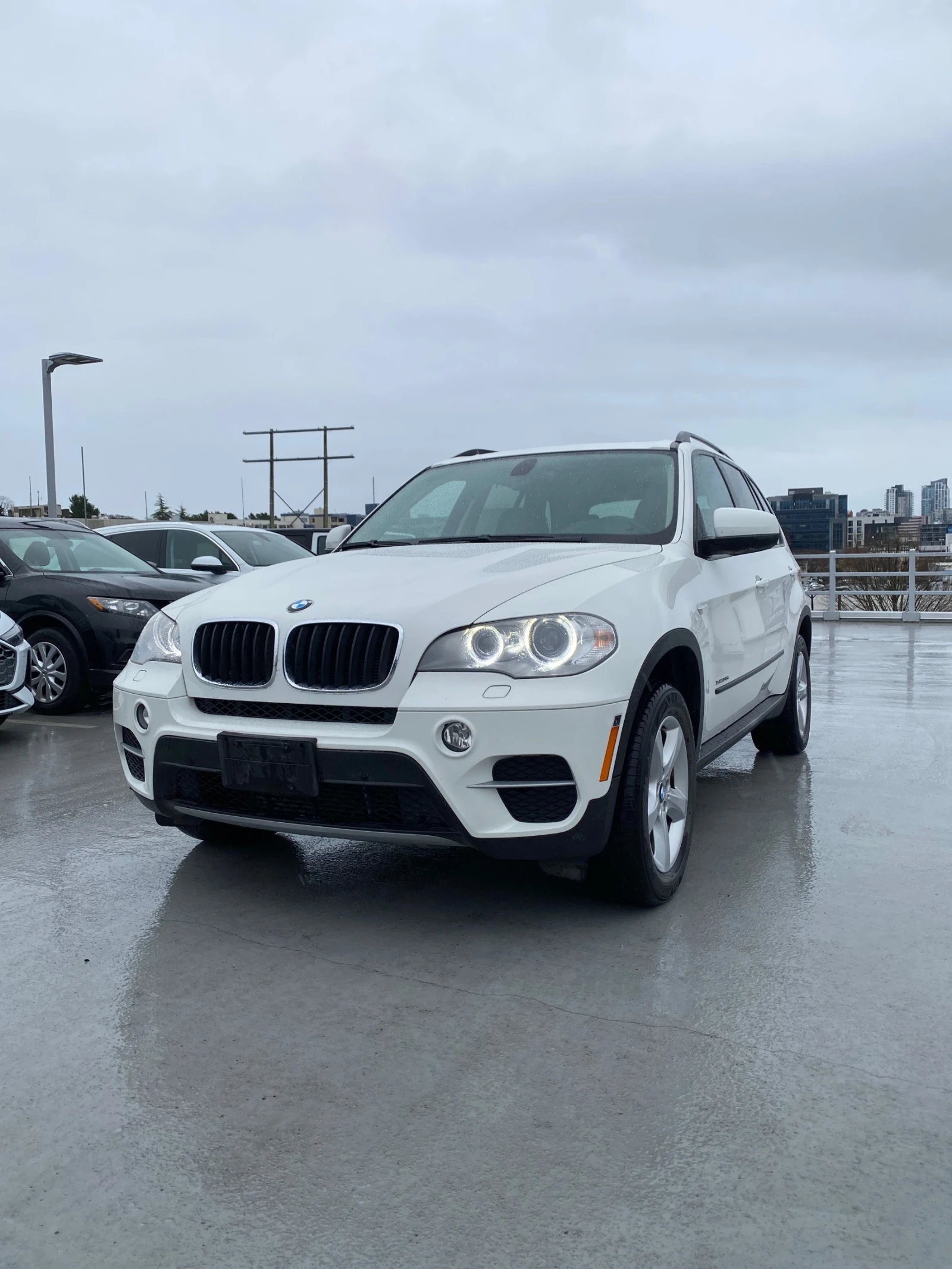BMW X5 * * CARFAX * *   * *  | Mobile.bg   2
