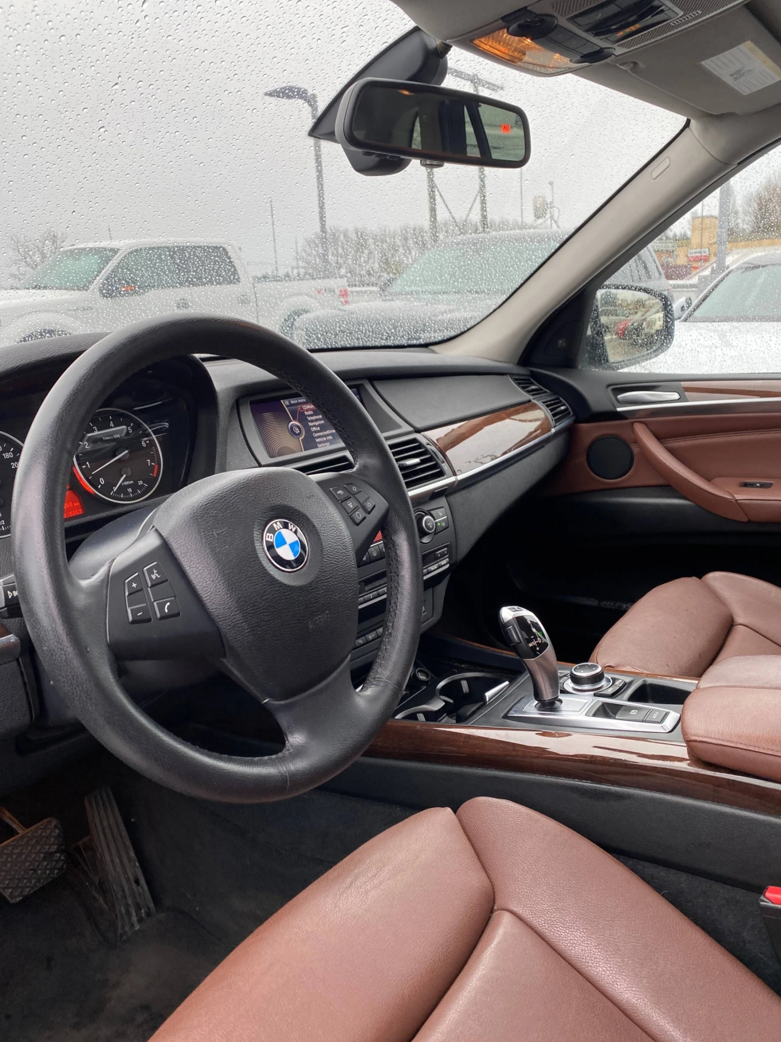 BMW X5 * * CARFAX * *   * *  | Mobile.bg   6