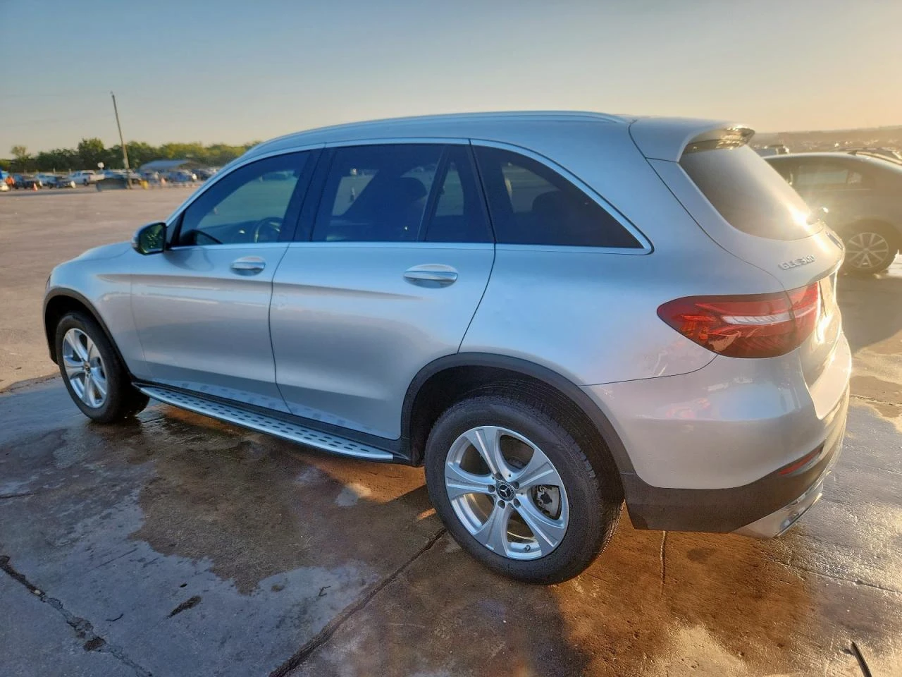 Mercedes-Benz GLC 300 ПОДГРЕВ* КАМЕРА* КЕЙЛЕС* LANE* ASSIST - изображение 4