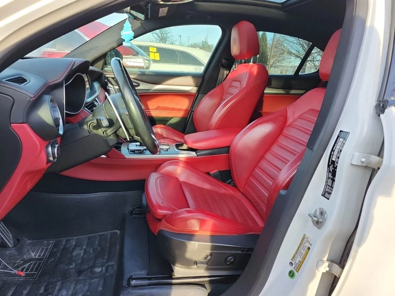 Alfa Romeo Stelvio CARFAX* АВТОФИНАНСИРАНЕ* БЕЗ ПЪРВОНАЧАЛНА ВНОСКА*  - изображение 5