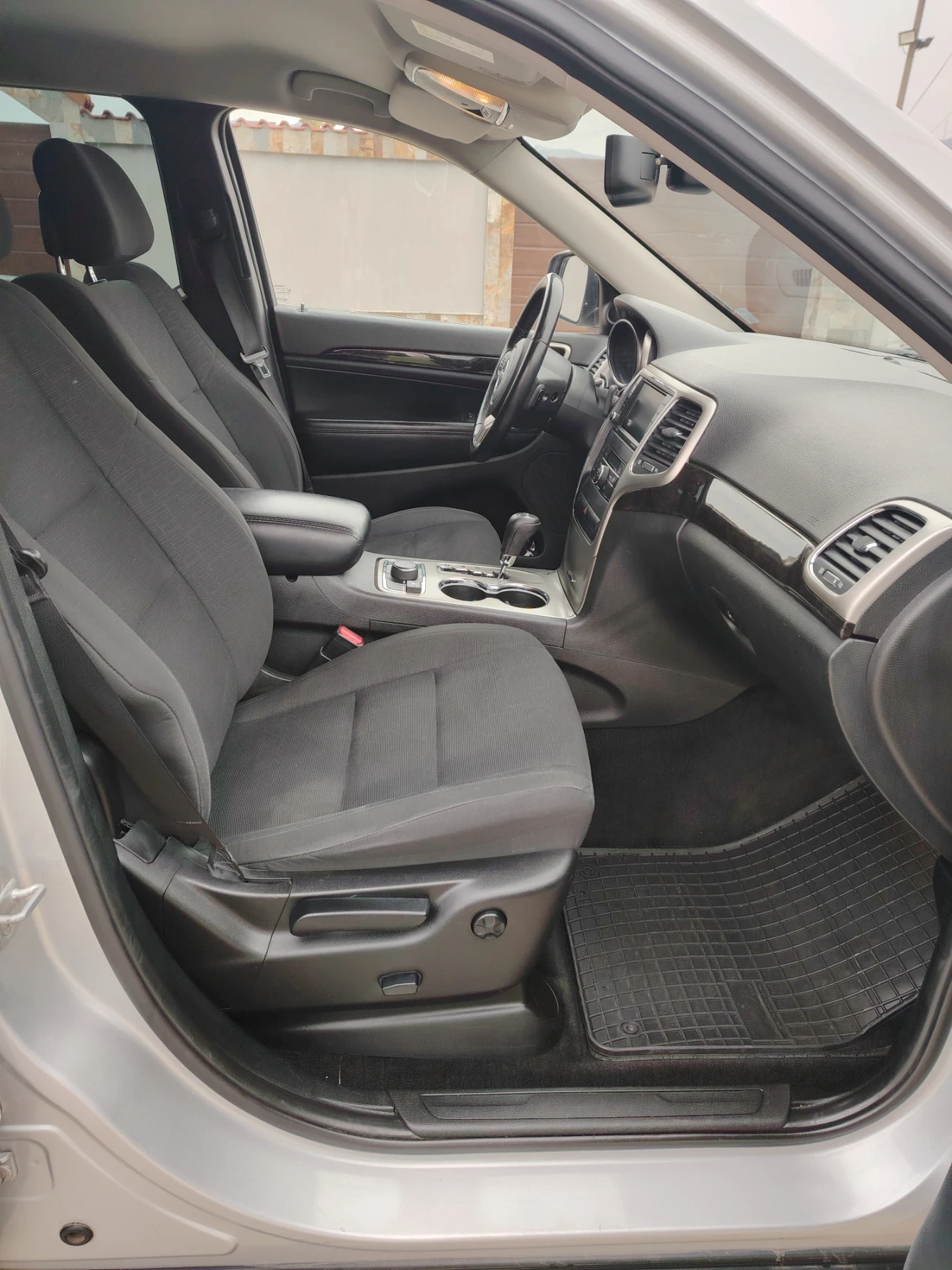 Jeep Grand cherokee WK2 3.6 286к.с. LPG , снимка 7 - Автомобили и джипове - 53596065