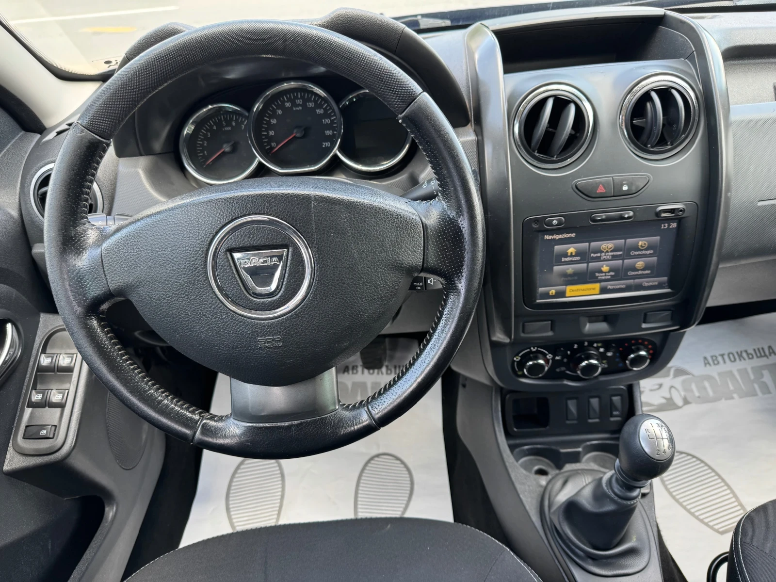 Dacia Duster 1.5dCi/EURO.5B, снимка 13 - Автомобили и джипове - 54667090