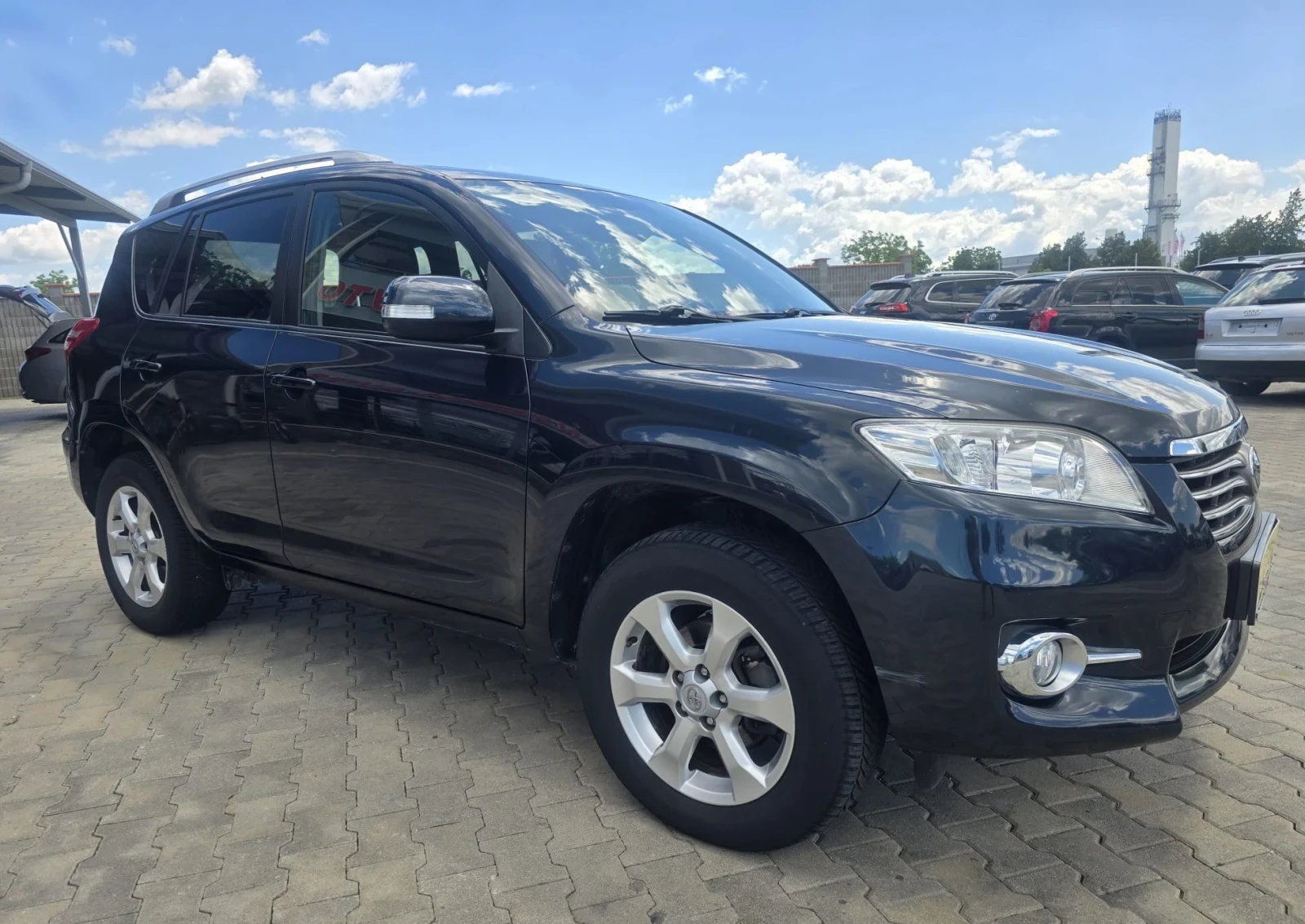Toyota Rav4 2.2D4D, снимка 3 - Автомобили и джипове - 54714322