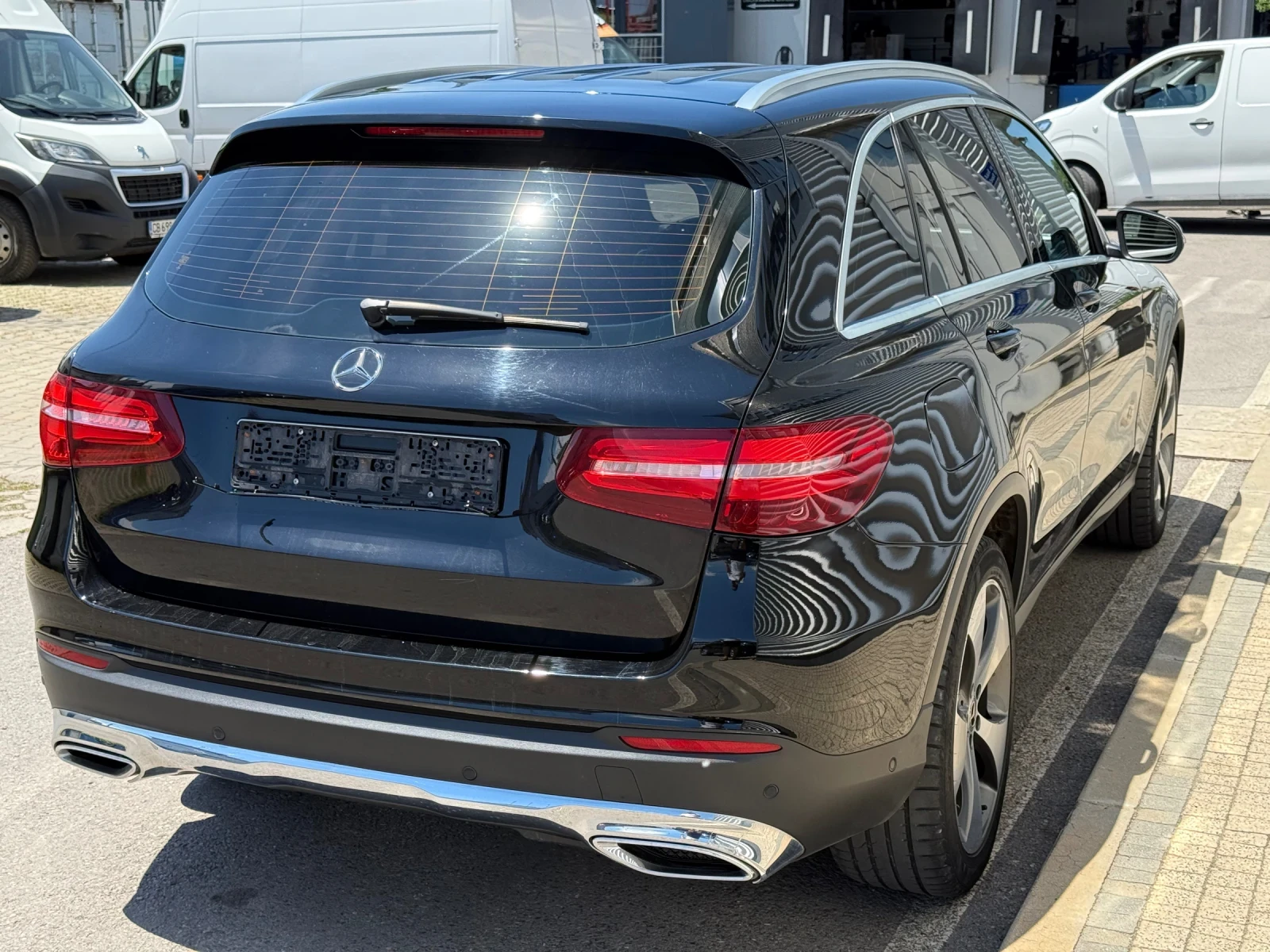 Mercedes-Benz GLC 250 4Matic+ AMG-Line+ Burmester+ Камера+ Подгрев, снимка 5 - Автомобили и джипове - 54847475