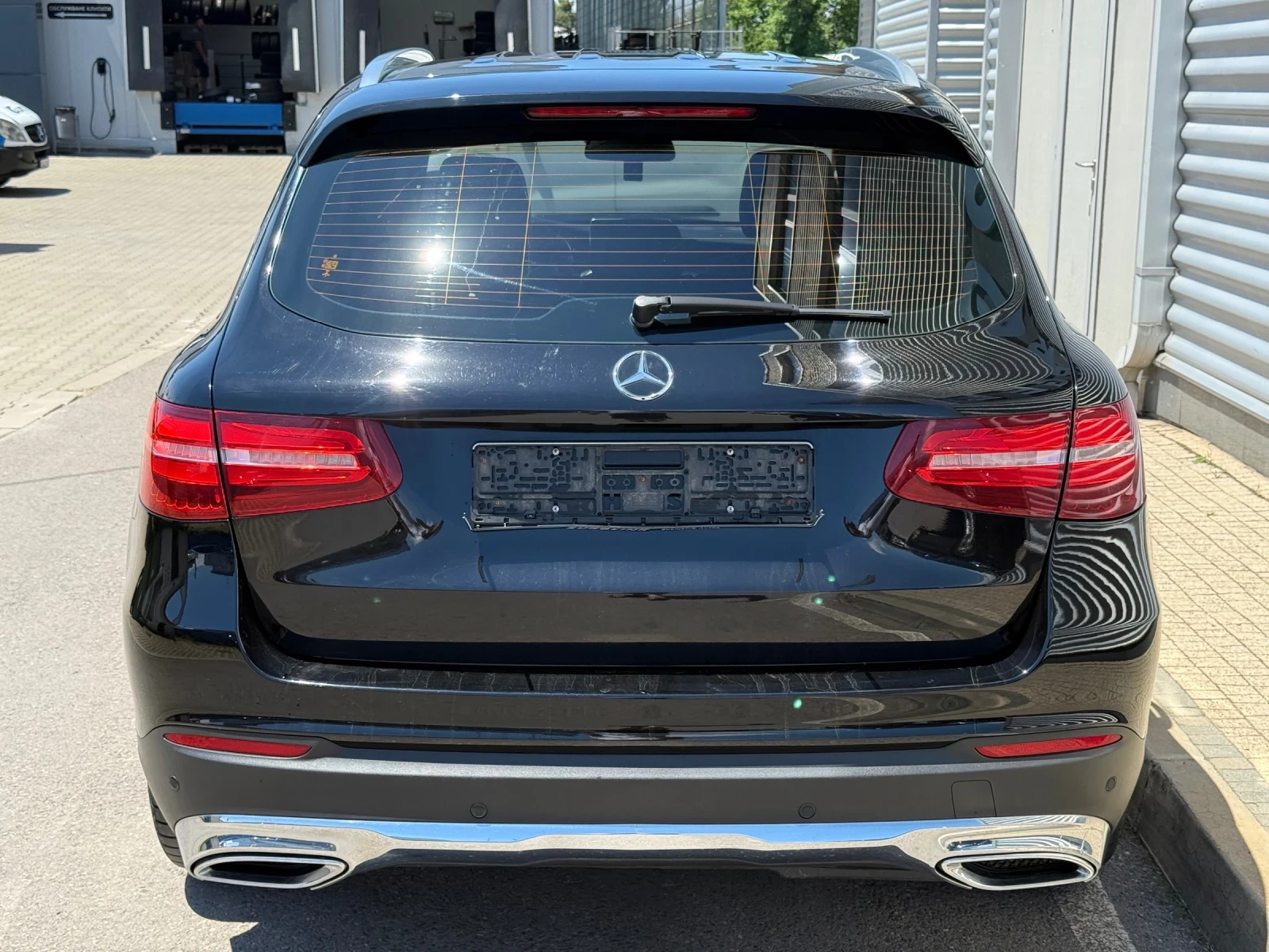 Mercedes-Benz GLC 250 4Matic+ AMG-Line+ Burmester+ Камера+ Подгрев, снимка 4 - Автомобили и джипове - 54847475